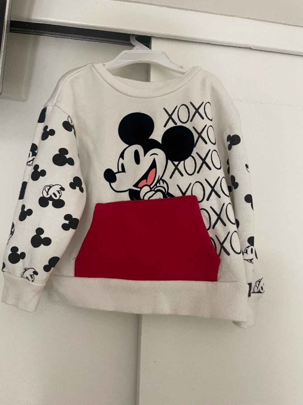 Mickey sweatshirt with pocket